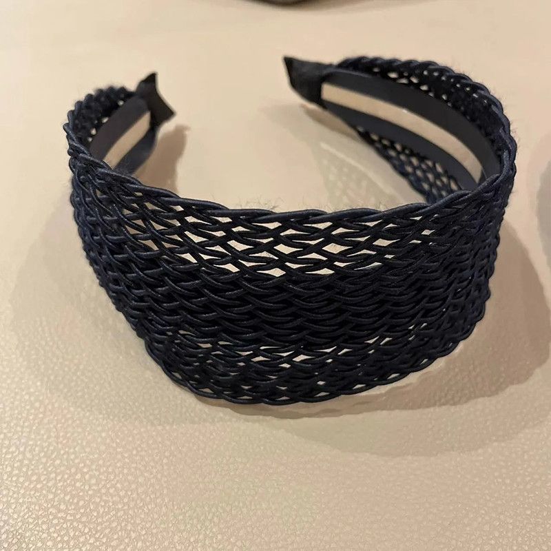 Women’s Wide Braided Straw Headband – Hollow Woven Hair Accessory
