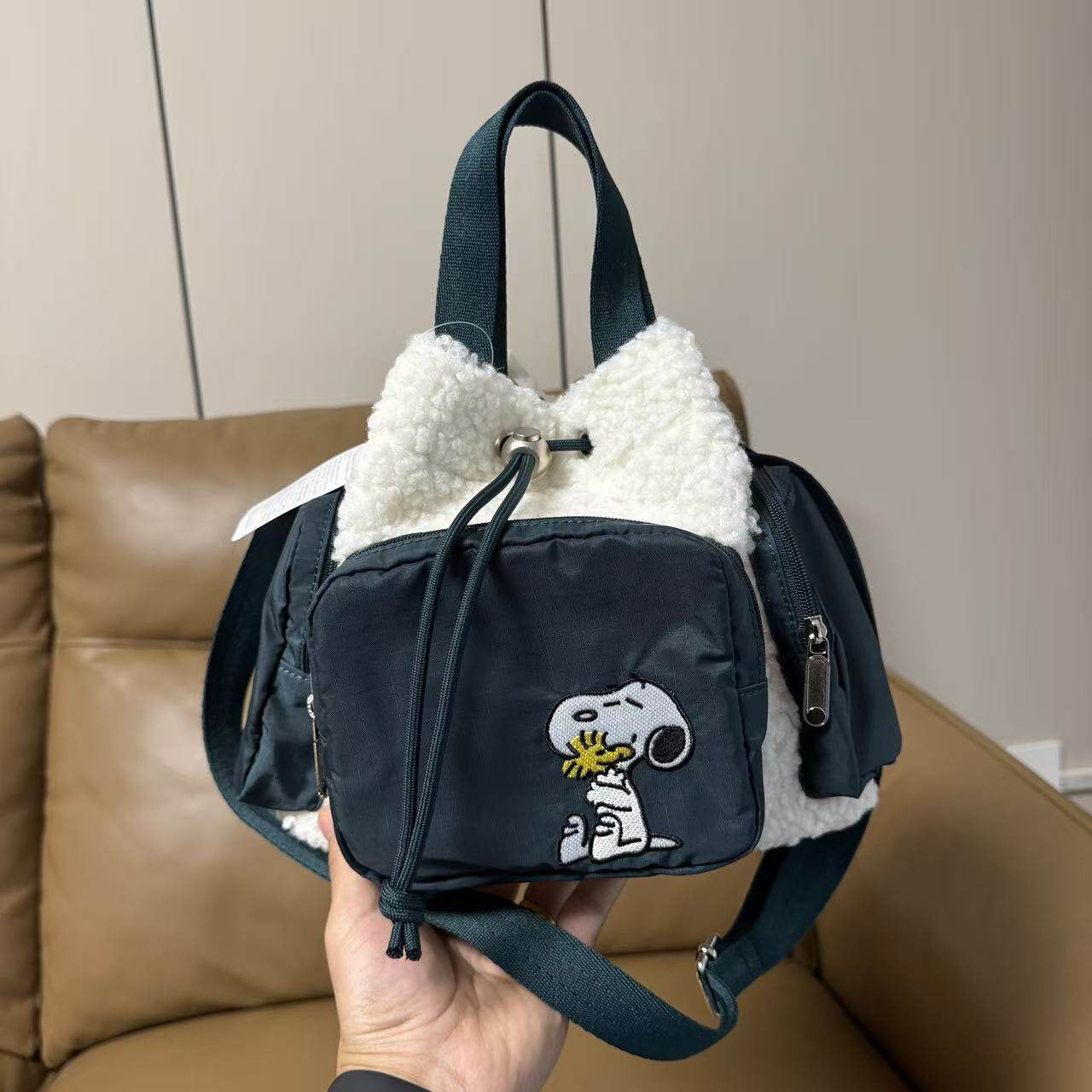 New simple drawstring travel commuting portable messenger bag women L217/height 20, width 25