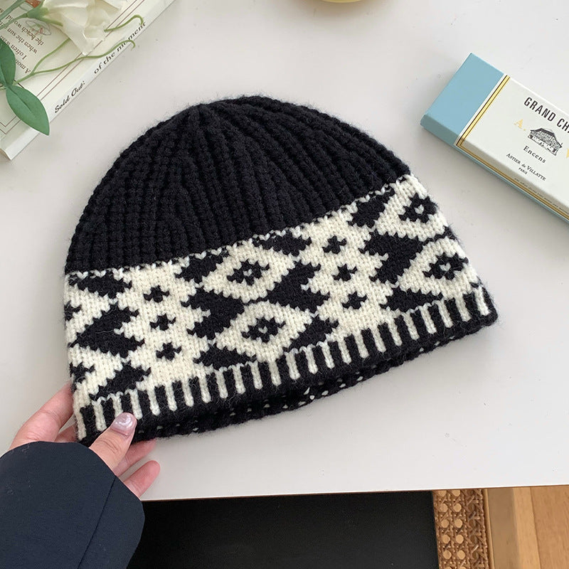 2025 Autumn Winter Women’s Knit Beanie – Diamond Color-Block Retro Minimalist Hat