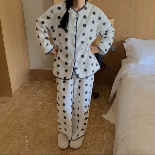 Women’s Plush Fleece Loungewear Set – Warm Casual Homewear Pajamas with Bear & Floral Print