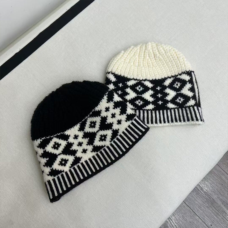 2025 Autumn Winter Women’s Knit Beanie – Diamond Color-Block Retro Minimalist Hat