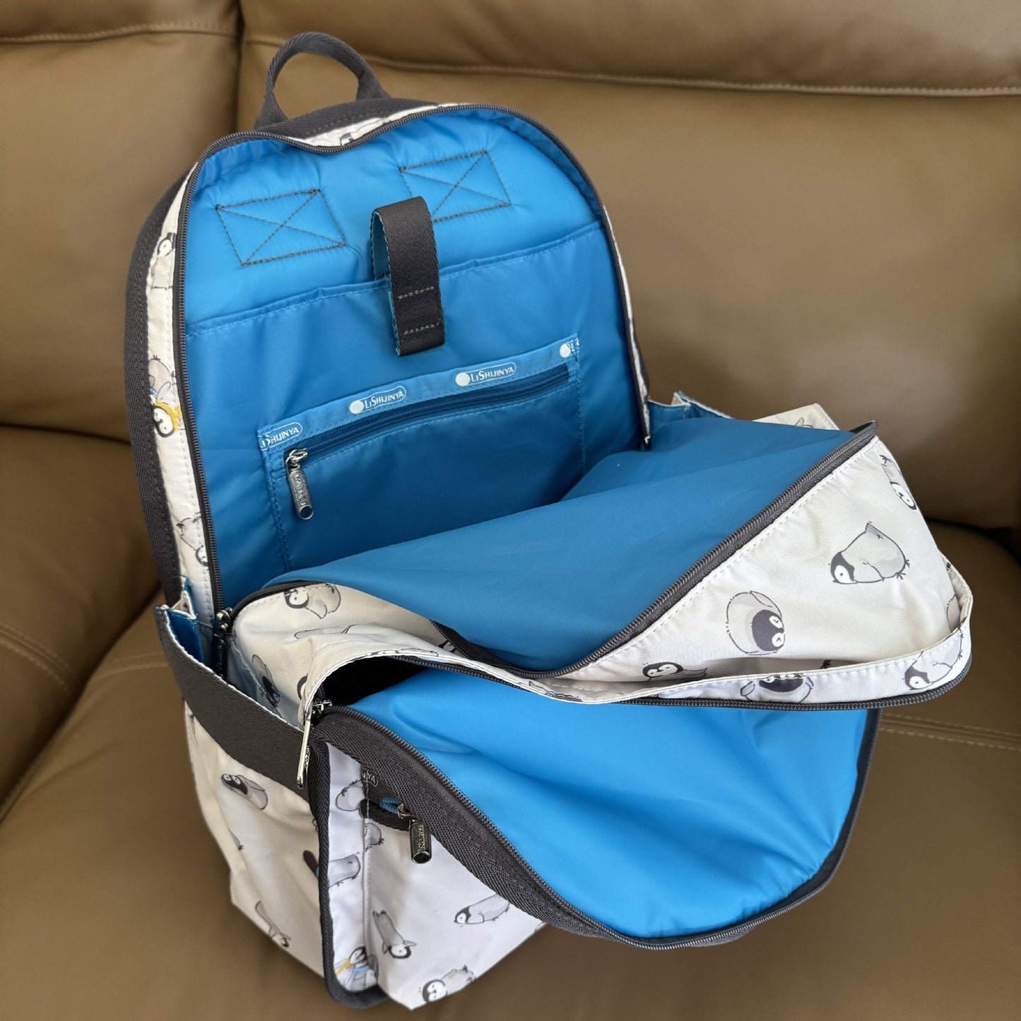 Cartoon Backpack Large Capacity Backpack 3747 Size: 42/31/12 cm