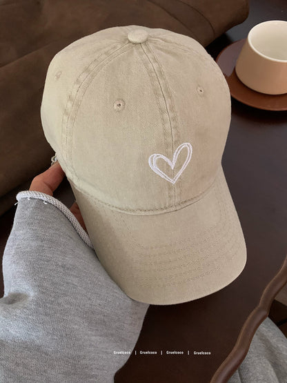 Women's heart-shaped washed distressed baseball cap