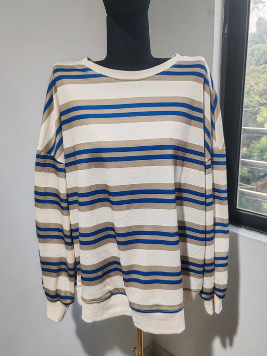 Simple long-sleeved striped T-shirt