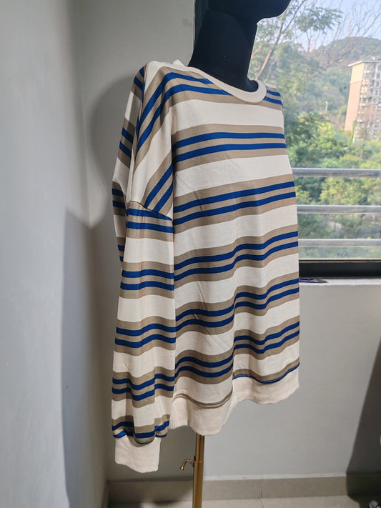 Simple long-sleeved striped T-shirt