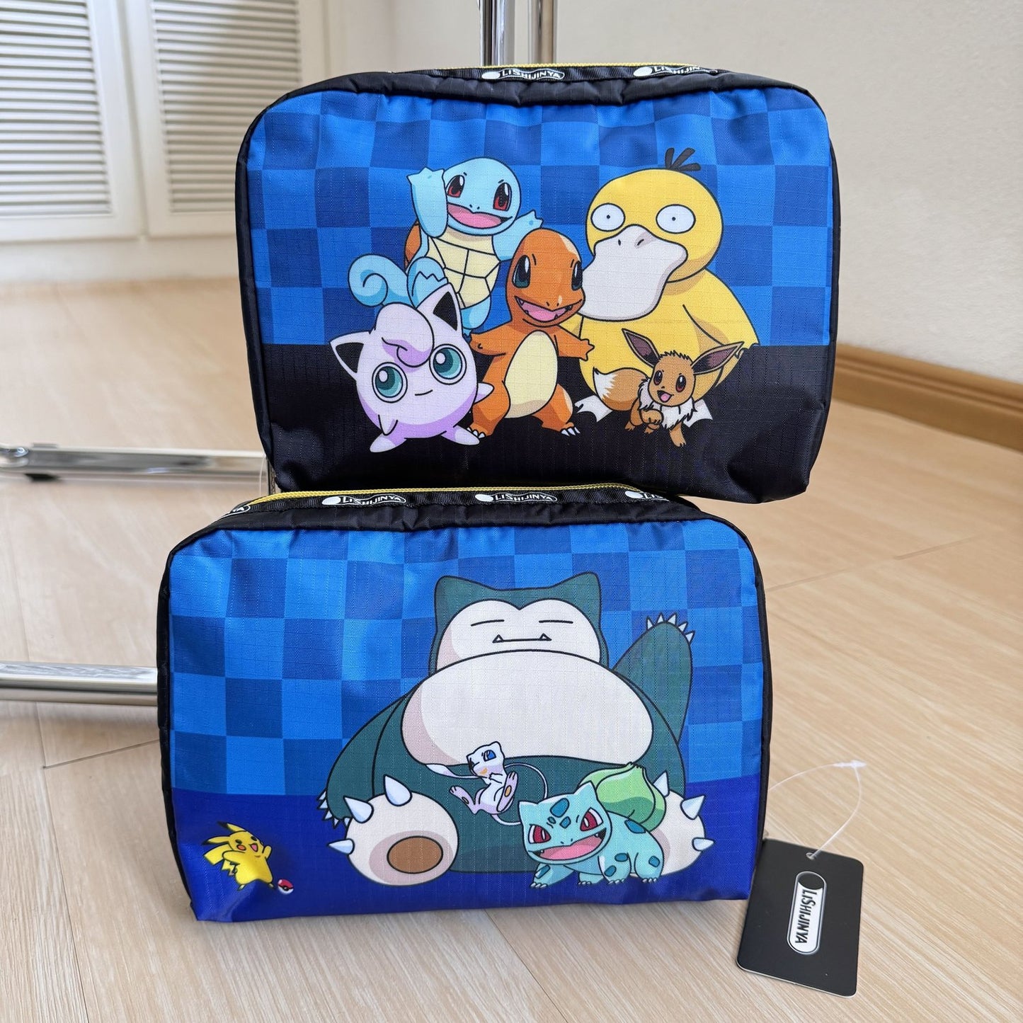 Anti-splashing cloth bag, clutch storage bag, toilet bag, cosmetic bag 7121 large size 16/22cm.