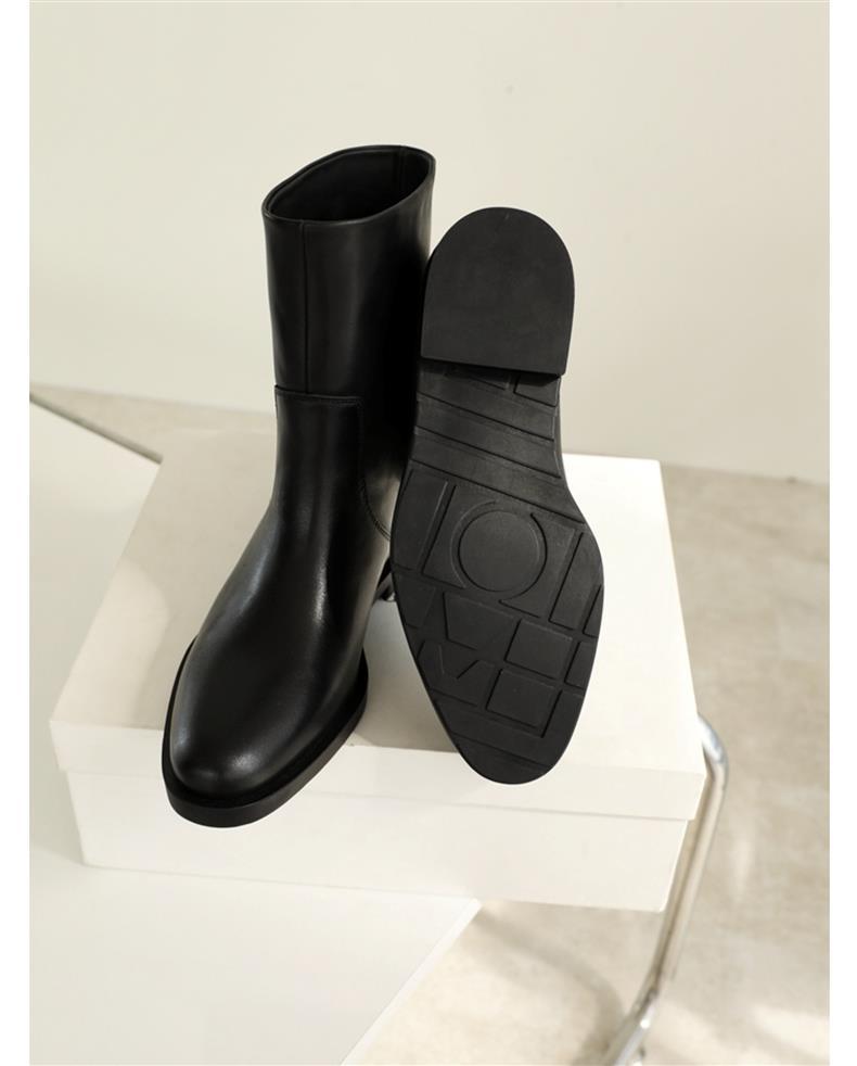 2025 Women’s Minimalist Cowhide Mid-Calf Boots – Pointed Toe Slip-On Flat Martin Boots, Autumn Winter