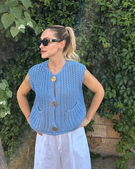 Women’s Chunky Knit Sleeveless Vest | V-Neck Fashionable Short Sweater Top