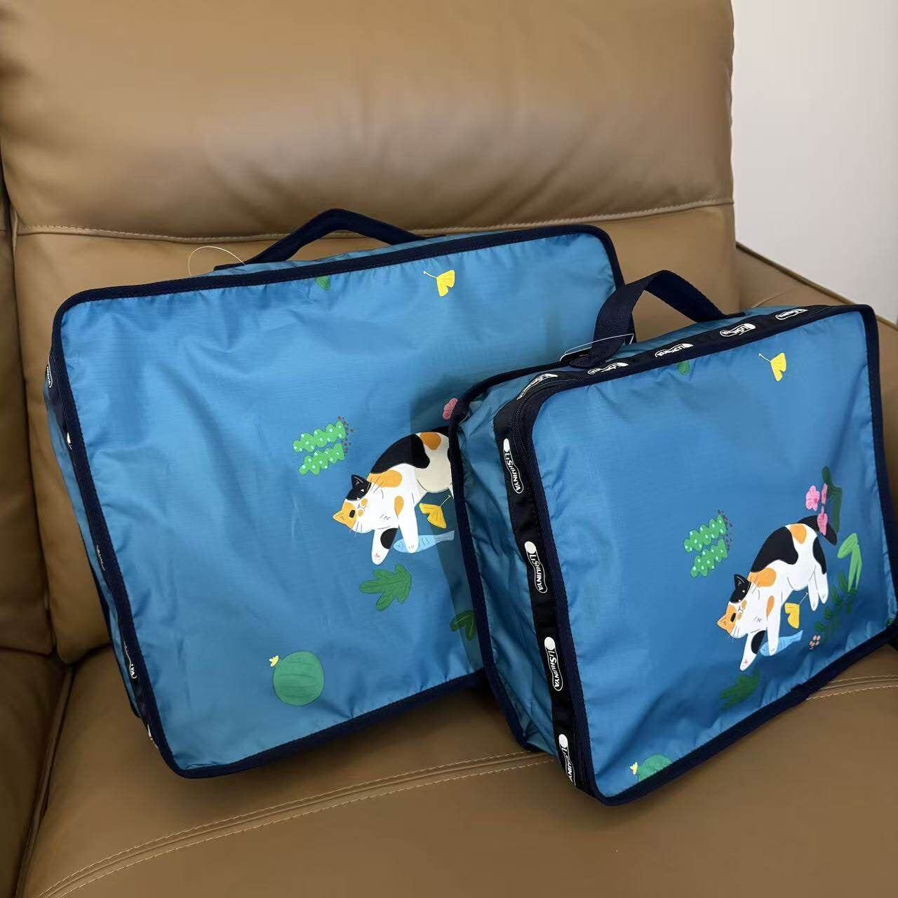 Cartoon travel clothes, underwear, travel bags, packing and sorting, portable clothing, luggage storage bag