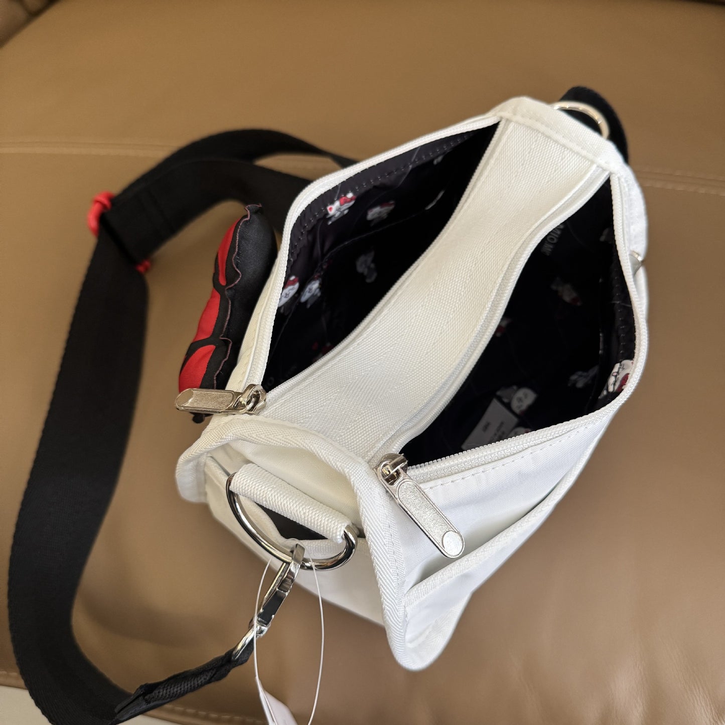 Cartoon female messenger bag casual anti-splashing small square bag shoulder bag sugar cube bag 19/11/10