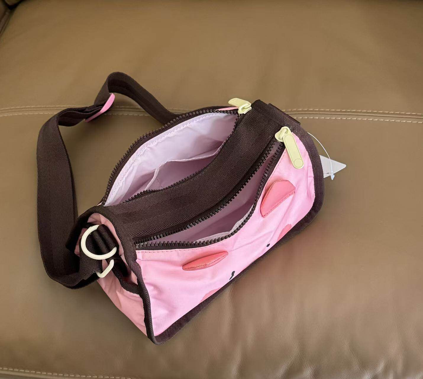 Cartoon bag unmarked female messenger bag new casual anti-splashing small square bag shoulder cloth bag H020