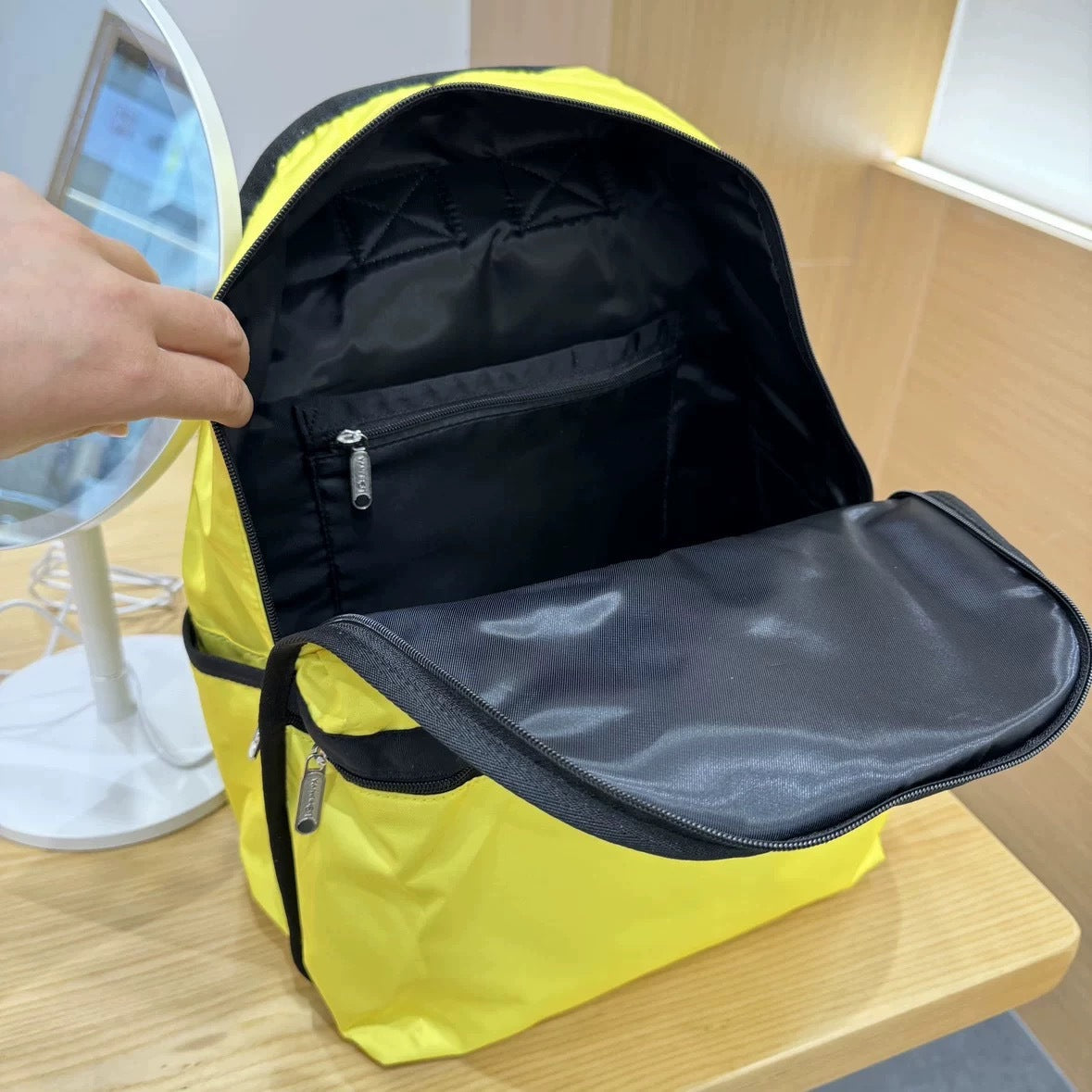 New product schoolbag cute large capacity backpack commuting light backpack 7812