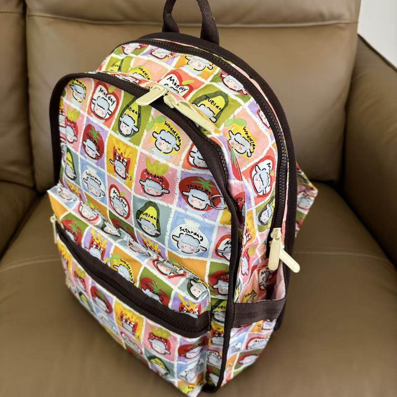 Cartoon Backpack Large Capacity Backpack 3747 Size: 42/31/12 cm