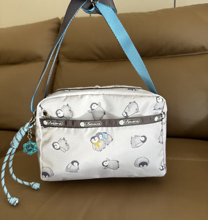 Fashion shoulder messenger bag multi-compartment large capacity lightweight 2434 printed bag anti-splashing water