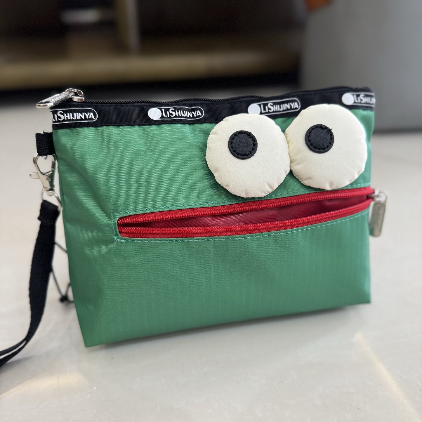 Joint new cosmetic bag wallet handbag 7105 hand rope, size; 20/6/15