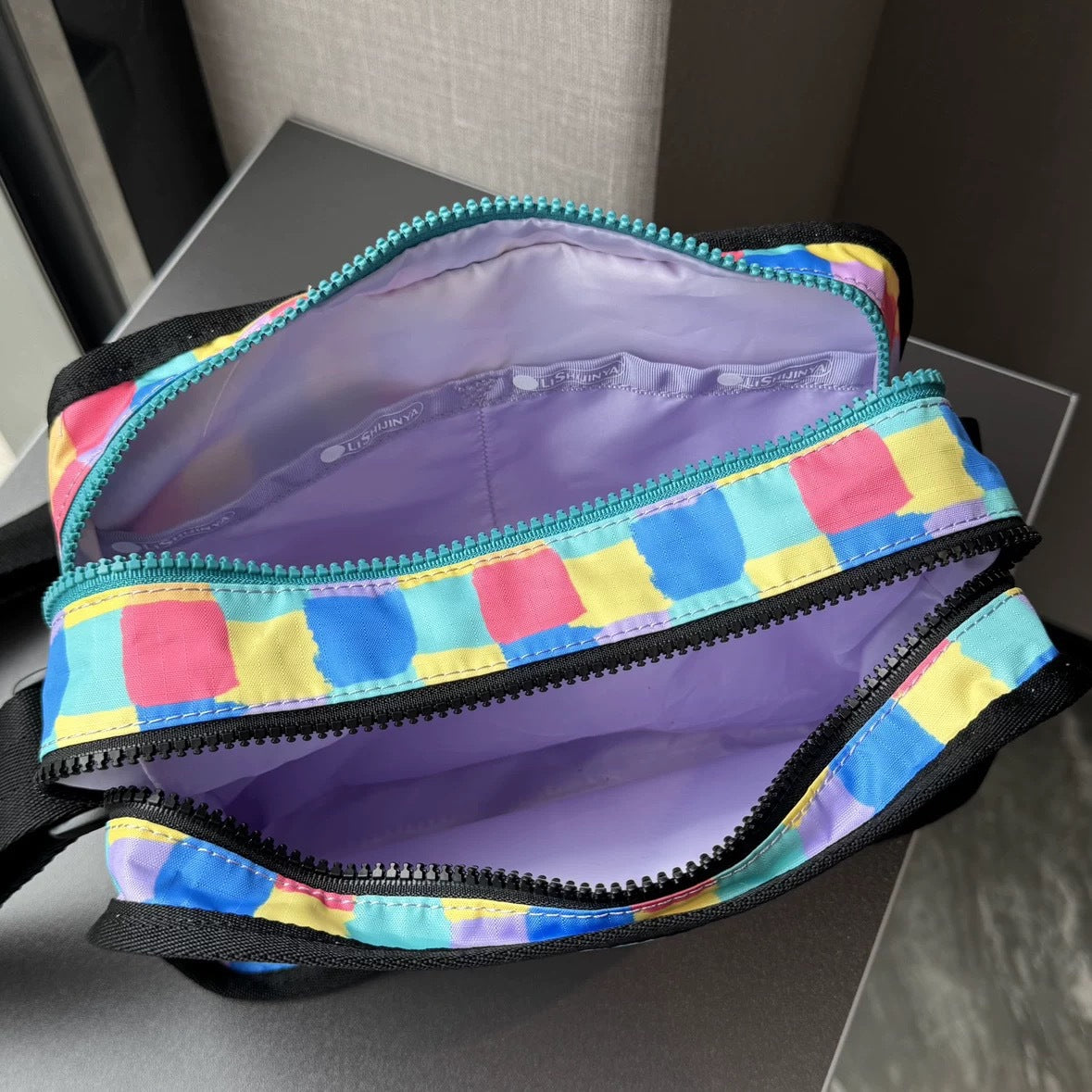 Crossbody bag multi-layer storage large capacity shoulder bag lightweight square bag large compartment L262