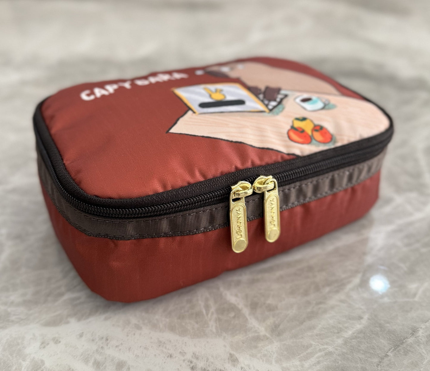 The new model is your hand bag, portable Kapibara migrant workers, animation small bag A109.