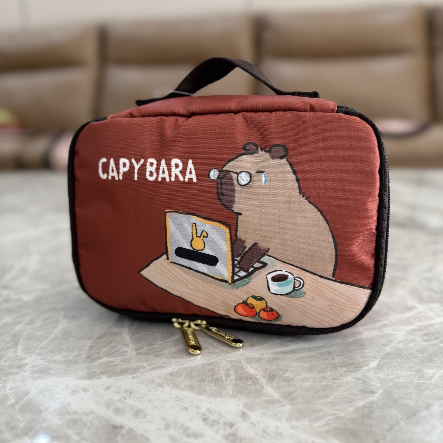 The new model is your hand bag, portable Kapibara migrant workers, animation small bag A109.