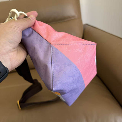 L219 shoulder bag, cartoon messenger bag, opening length 22, height 13.