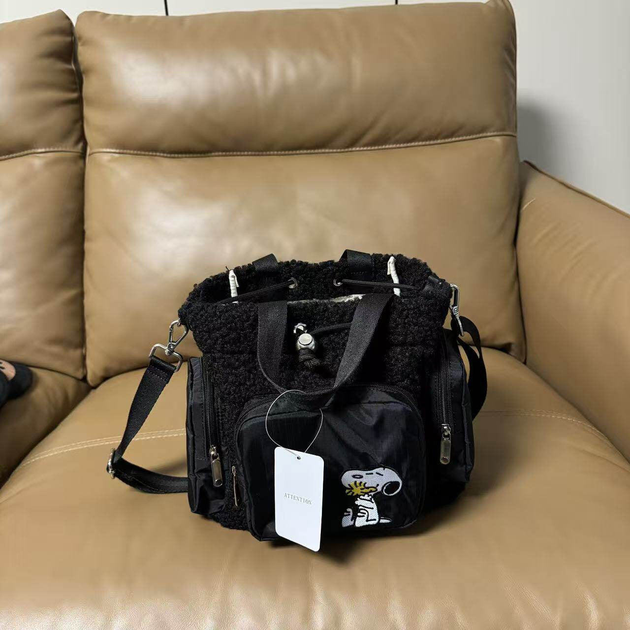 New simple drawstring travel commuting portable messenger bag women L217/height 20, width 25