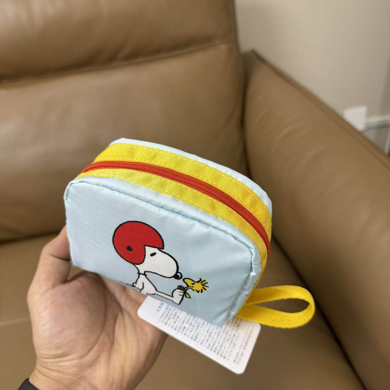 Cartoon home has cute pet series cartoon change earphones makeup storage clutch bag 6701 with hand rope