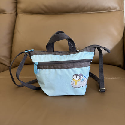 Cartoon 3785 small portable messenger bag, crescent bag, cooperative 19/13/6 cm