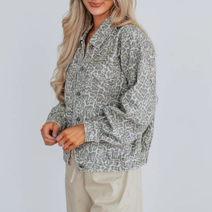 Vintage Washed Leopard Print Denim Jacket | Women’s Loose Fit Retro Jean Coat with Pockets