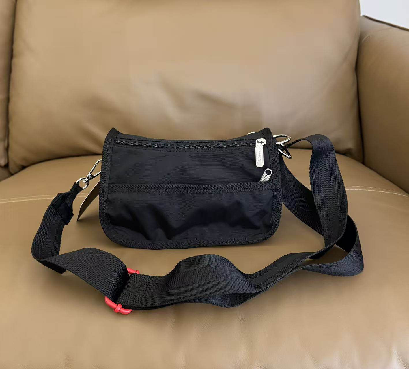 Cartoon bag unmarked female messenger bag new casual anti-splashing small square bag shoulder cloth bag H020