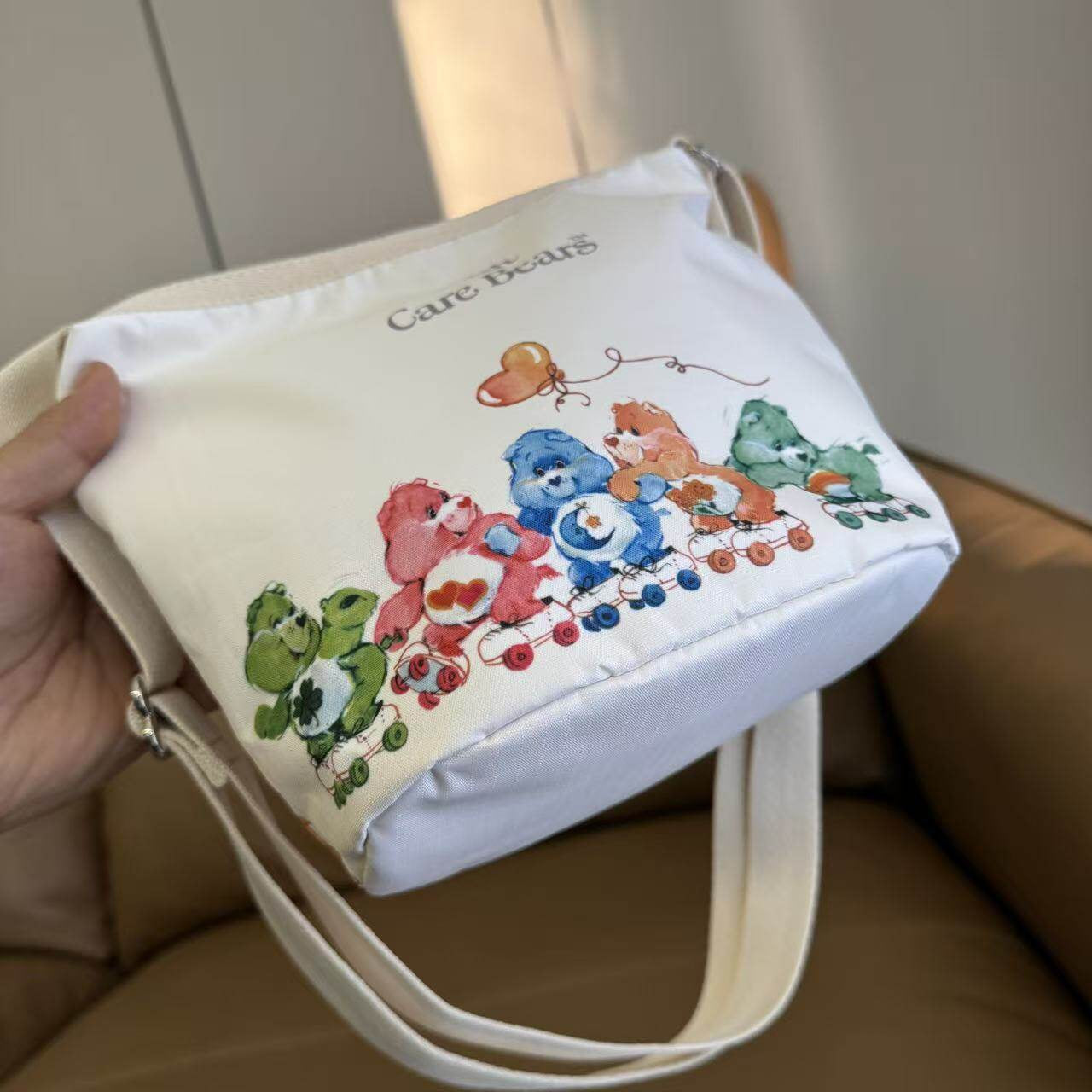 Cartoon~ New shoulder messenger handbag messenger bag 237/height 18, opening width 19