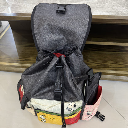 Water-proof women's bag, light travel bag, Snoopy backpack, school bag 7839 large.