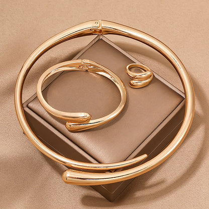 Women’s Minimalist Metal Jewelry Set | Geometric Choker, Bracelet & Ring Trio