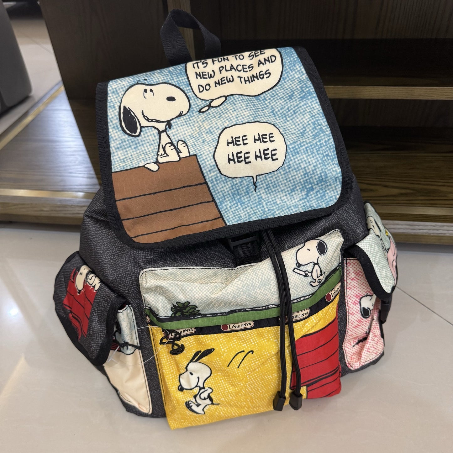 Water-proof women's bag, light travel bag, Snoopy backpack, school bag 7839 large.