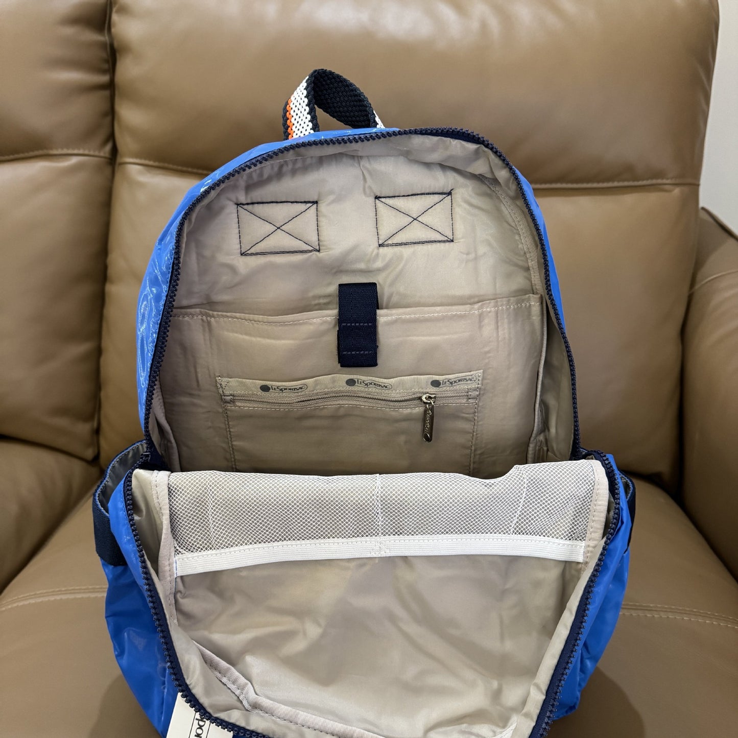 New backpack backpack travel backpack 3504 can be inserted trolley case size 40/30/11