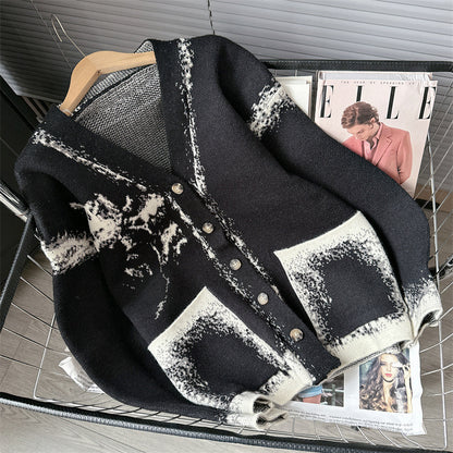 Autumn Winter 2025 Women’s Black & White Rose Knit Cardigan – Thick Cozy Pullover Sweater