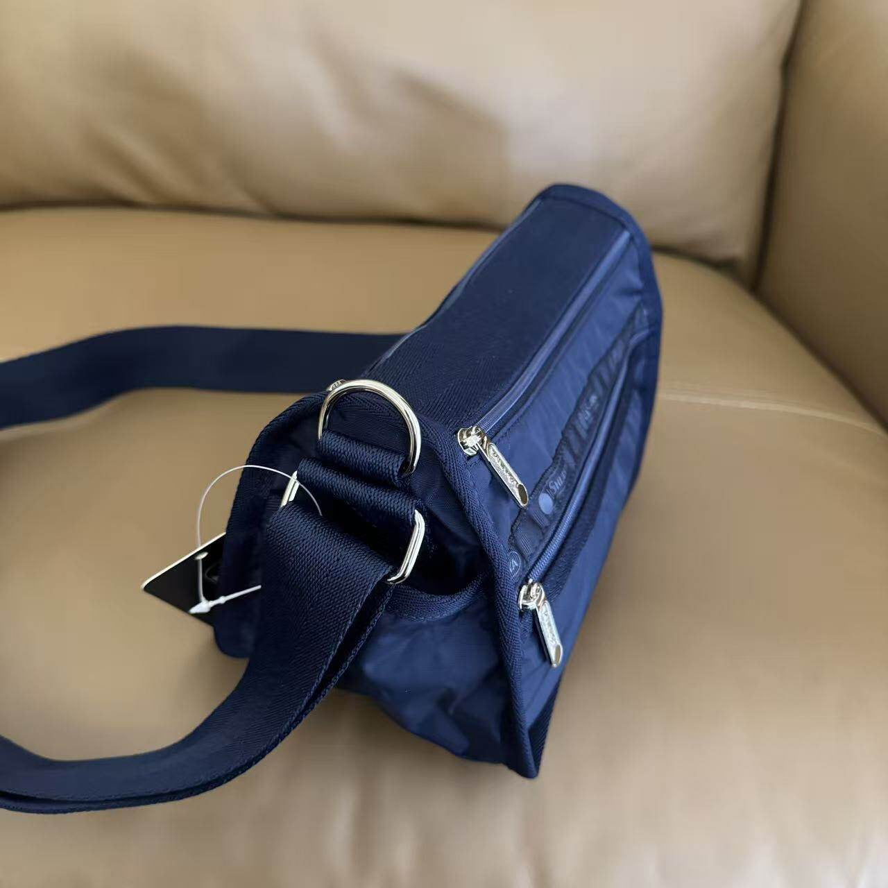 Bag Women's messenger bag New casual anti-splashing small square bag Shoulder cloth bag H020