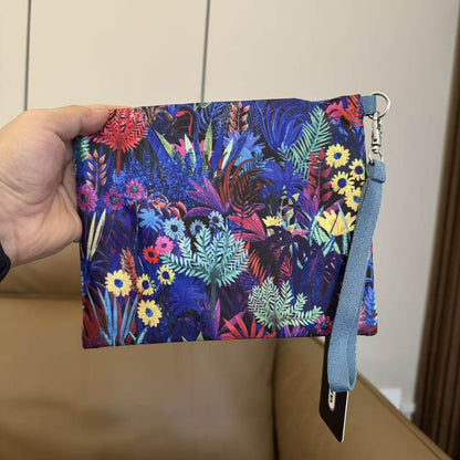 Cartoon women's hand rope, hand bag, two zippers, cosmetic bag, change bag, mobile phone bag.