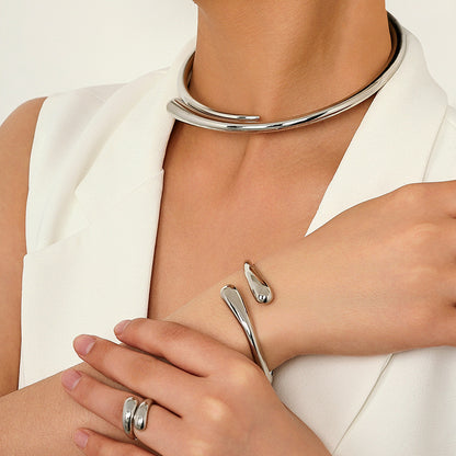 Women’s Minimalist Metal Jewelry Set | Geometric Choker, Bracelet & Ring Trio