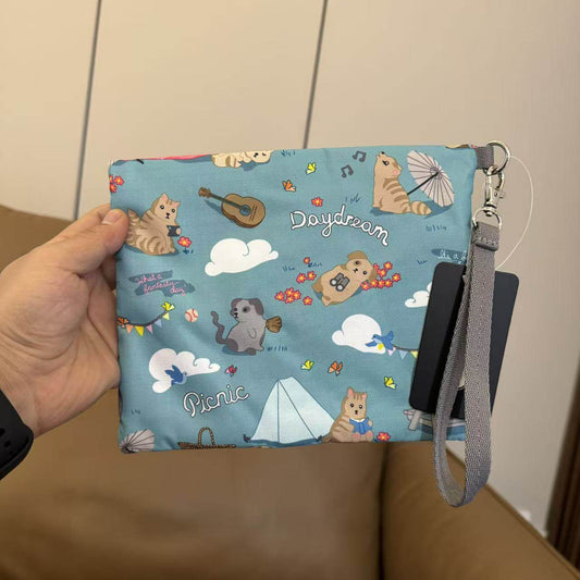 Cartoon women's hand rope, hand bag, two zippers, cosmetic bag, change bag, mobile phone bag.