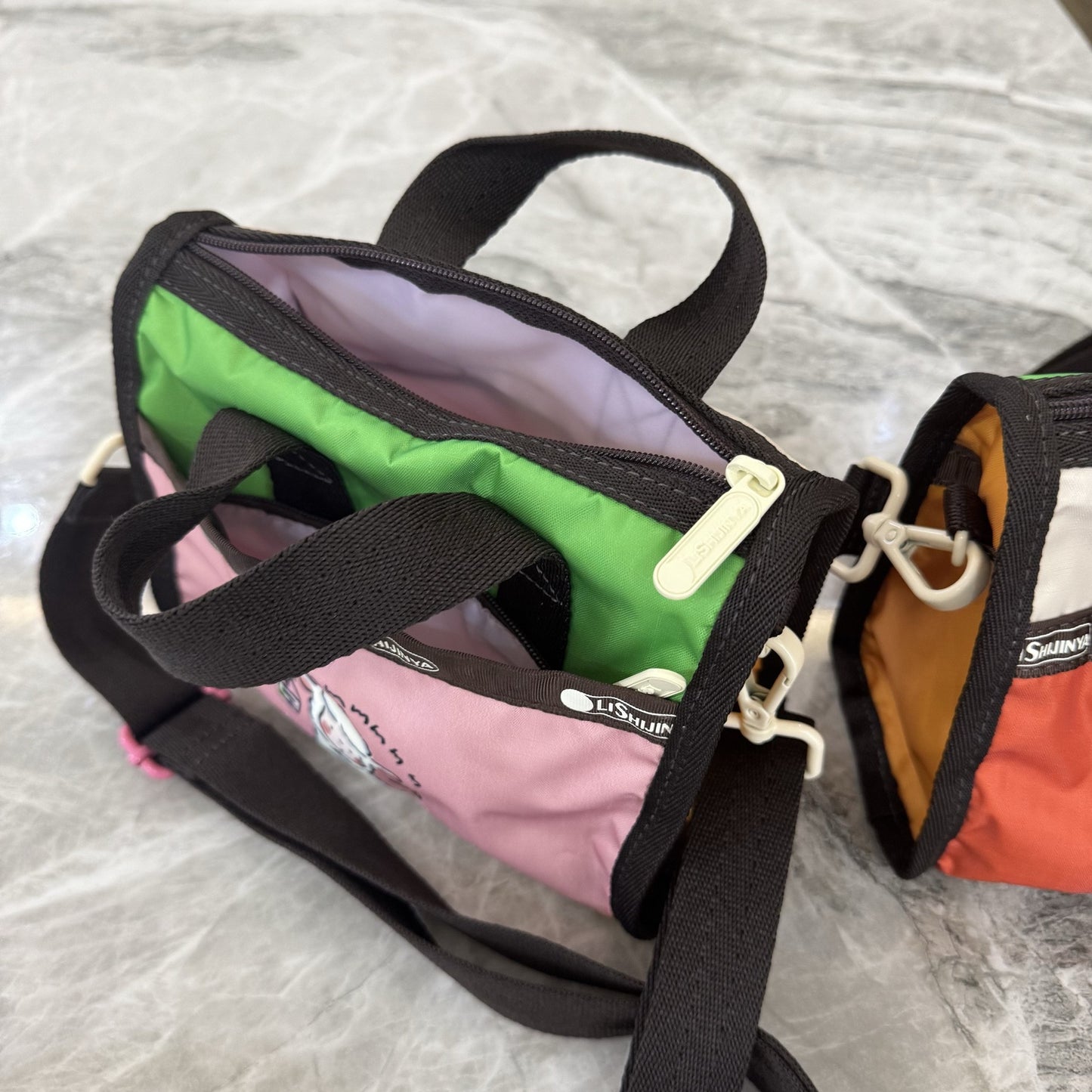LOGO English Different New Products Casual Small Square Bag Women's Nylon Cloth Bag Sports Mini Crossbody Clutch Bag 3273
